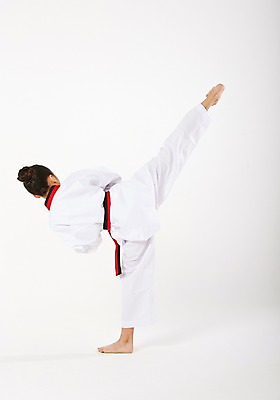 포토 JPG 스튜디오촬영 전신 여학생 여자 청소년 실내 한명 서기 뒷모습 10대 운동 한국인 킥 태권도 태권도복 품새 사교육 십대여자한명만 방과후 품띠 국내포토 1 학생 교육 스포츠용품 뷰포인트 모션 건강 도복 사람 동양인 내부 격투기 끈 여자한명만 십대여자만 파일형식