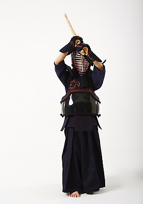 포토 JPG 스튜디오촬영 전신 남자 남학생 스포츠 청소년 실내 한명 서기 들기 앞모습 10대 운동 한국인 보호장비 검도 검도복 목검 사교육 십대남자한명만 방과후 국내포토 1 학생 교육 무기 뷰포인트 모션 건강 도복 사람 동양인 내부 격투기 장비 검 남자한명만 십대남자만 파일형식