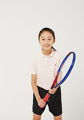 포토 JPG 스튜디오촬영 여학생 여자 청소년 실내 한명 서기 상반신 앞모습 10대 운동 한국인 테니스 테니스라켓 체육복 사교육 십대여자한명만 방과후 국내포토 1 학생 교육 뷰포인트 모션 건강 사람 동양인 내부 운동복 구기 라켓 체육 여자한명만 십대여자만 파일형식