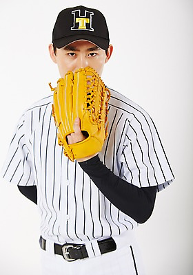 포토 JPG 스튜디오촬영 남자 실내 한명 서기 상반신 20대 성인 앞모습 운동 야구 한국인 야구선수 야구글러브 야구모자 투수 야구복 사교육 성인남자한명만 방과후 국내포토 모자_잡화 1 교육 뷰포인트 모션 운동선수 건강 사람 동양인 청년 내부 운동복 구기 야구용품 글러브 남자한명만 성인남자만 파일형식