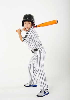 포토 JPG 스튜디오촬영 전신 남자 남학생 청소년 실내 한명 서기 들기 옆모습 10대 운동 야구 한국인 야구방망이 타자 야구복 사교육 야구헬멧 십대남자한명만 방과후 국내포토 1 학생 교육 뷰포인트 모션 건강 사람 동양인 내부 운동복 구기 야구용품 야구선수 헬멧 남자한명만 십대남자만 파일형식
