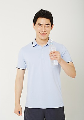 포토 JPG 스튜디오촬영 남자 휴식 실내 한명 서기 미소 상반신 20대 성인 앞모습 물 운동복 운동 한국인 사교육 체육선생님 성인남자한명만 방과후 국내포토 자연요소 1 옷 교육 뷰포인트 컨셉 모션 표정 건강 사람 동양인 청년 내부 교사 체육 남자한명만 성인남자만 파일형식