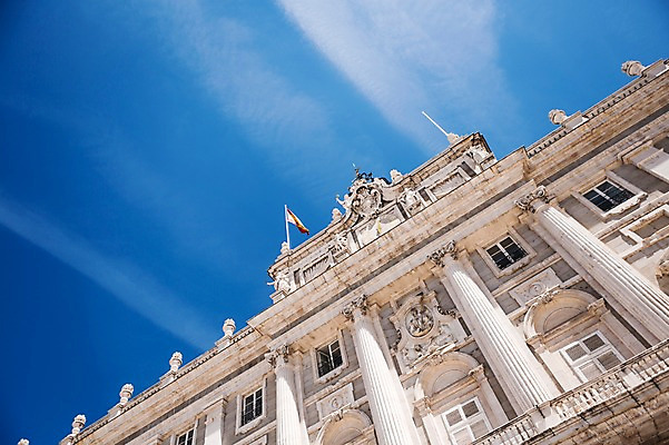 포토 JPG 주간 해외풍경 계절 유럽 여행 하늘 풍경 사람없음 야외 건물 여름 궁전 스페인 마드리드 국내포토 자연요소 해외 건축물 나라 고건축 파일형식