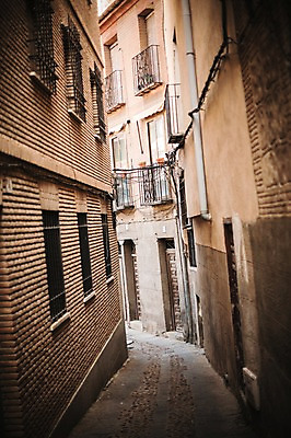 포토 JPG 주간 해외풍경 계절 유럽 여행 풍경 사람없음 야외 건물 여름 스페인 골목길 톨레도 국내포토 자연요소 해외 건축물 나라 길 파일형식