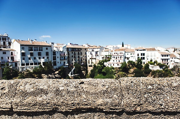 포토 JPG 주간 해외풍경 계절 유럽 여행 풍경 사람없음 야외 건물 여름 담장 마을 스페인 론다 안달루시아 국내포토 자연요소 해외 건축물 나라 파일형식