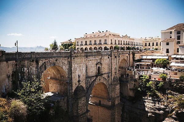 포토 JPG 주간 해외풍경 계절 유럽 여행 풍경 사람없음 야외 건물 여름 다리 스페인 론다 안달루시아 국내포토 자연요소 해외 건축물 나라 신체부위 파일형식