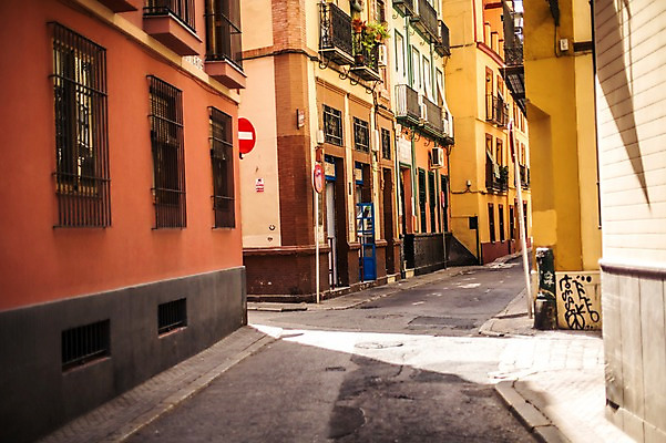 포토 JPG 주간 해외풍경 계절 유럽 여행 풍경 사람없음 야외 건물 여름 스페인 골목길 안달루시아 세비아 국내포토 자연요소 해외 건축물 나라 길 파일형식