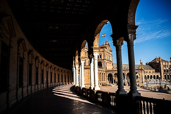 포토 JPG 주간 해외풍경 건축물 계절 유럽 여행 풍경 사람없음 야외 여름 스페인 안달루시아 세비아 스페인광장 국내포토 자연요소 해외 건축 나라 광장 파일형식