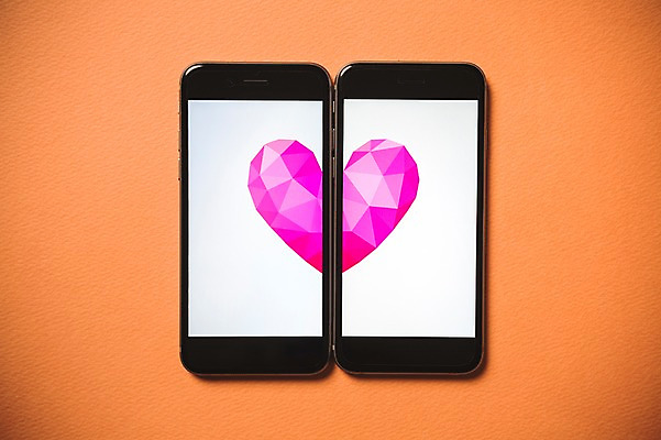 포토 JPG 기념일 백그라운드 사랑 사람없음 스마트폰 스크린 하트 오브젝트 액정화면 국내포토 모양 감정 이벤트 핸드폰 스마트기기 파일형식