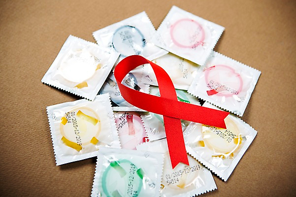 포토 JPG 기념일 리본 백그라운드 사랑 사람없음 하트 오브젝트 콘돔 국내포토 모양 감정 이벤트 피임기구 파일형식