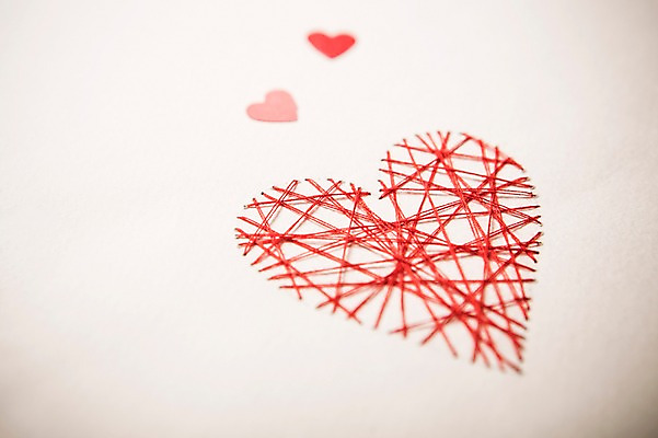 포토 JPG 기념일 종이 백그라운드 사랑 사람없음 아웃포커스 하트 실 오브젝트 국내포토 모양 감정 촬영기법 이벤트 파일형식