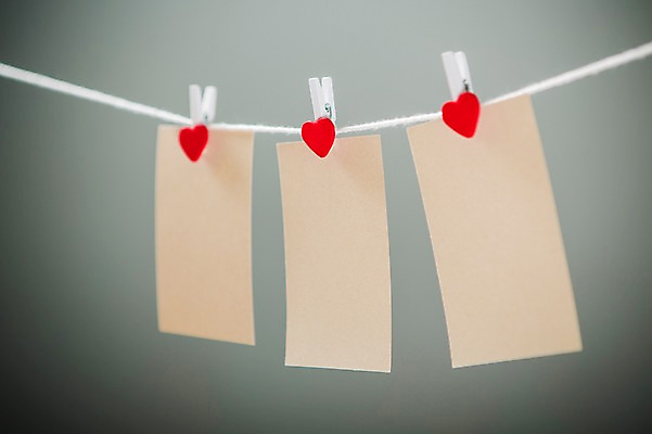 포토 JPG 기념일 종이 줄 백그라운드 집게 사랑 사람없음 하트 오브젝트 국내포토 모양 감정 이벤트 파일형식