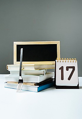 포토 JPG 백그라운드 포크 프레임 사람없음 책 칠판 수능 달력 국내포토 식기 시험 파일형식