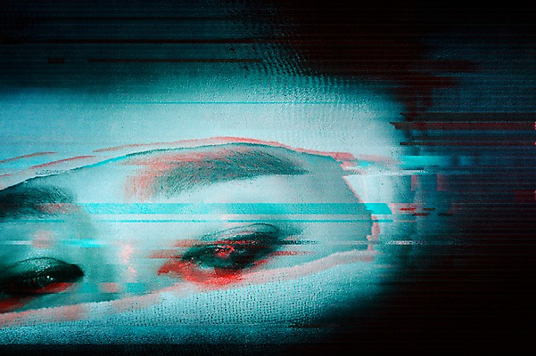 JPG 편집 편집이미지 여자 얼굴 경고 한명 성인 뉴스 성형수술 사회이슈 디지털합성 합성 붕대 번짐 중독 노이즈 디지털아트 편집실사 1 컨셉 사람 신체부위 수술 CG 파일형식 효과