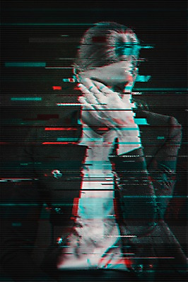 JPG 외국인 편집 편집이미지 여자 스트레스 경고 한명 성인 뉴스 좌절 사회이슈 디지털합성 합성 번짐 노이즈 디지털아트 편집실사 1 감정 컨셉 사람 인종 CG 파일형식 효과