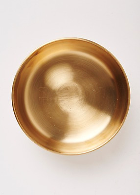 포토 JPG 스튜디오촬영 식기 접시 실내 누끼 사람없음 하이앵글 오브젝트 놋그릇 식기그릇 국내포토 그릇 뷰포인트 내부 파일형식