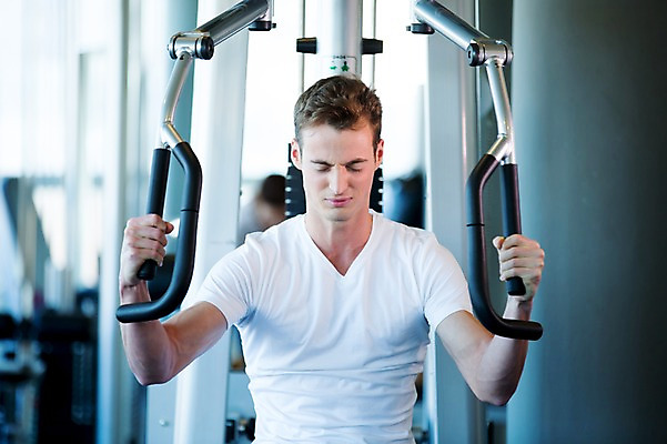 포토 JPG 외국인 남자 실내 건강 한명 20대 성인 운동기구 헬스 헬스장 팔운동 의료성형뷰티 국내포토 1 사람 인종 청년 내부 운동 파일형식