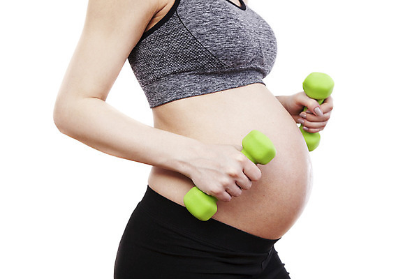 포토 JPG 해외이미지 여자 어린이 스포츠 백그라운드 컨셉 신체 가족 엄마 건강 사랑 한명 사람 부모 희망 임산부 임신 터치 육아 흰색 아기 잡기 기다림 무게 정상 체육관 고립 돌봄 해외202004 해외포토 1 감정 컬러 관계 모션 파일형식 이미지허브