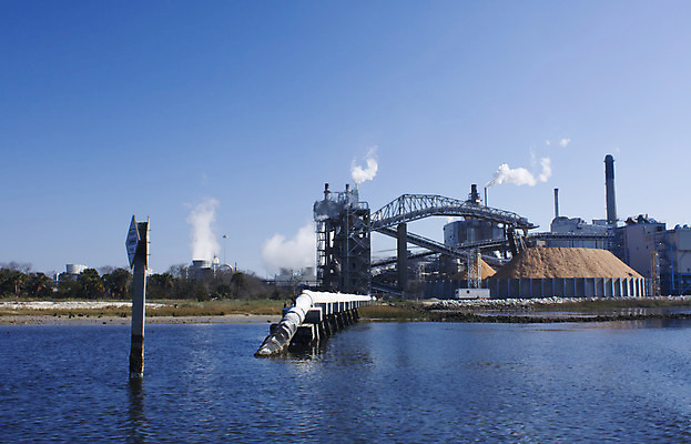 포토 JPG 해외이미지 산업 종이 사람없음 물 쌓기 탑 항구 기계 수증기 사인 방앗간 해고 해외202004 해외포토 자연요소 건축물 비즈니스 교통시설 모션 파일형식 이미지허브