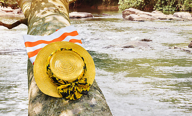 포토 JPG 해외이미지 나무 라이프스타일 공원 여자 백그라운드 가방 자연 휴가 휴식 사람없음 초록색 강 노란색 맑음 폭포 신선 숲 해외202004 해외포토 식물 잡화 공공시설 컬러 컨셉 날씨 사람 생활 생태계 파일형식 이미지허브