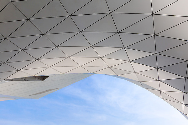 포토 JPG 해외이미지 백그라운드 패턴 곡선 건축양식 지붕 추상 사람없음 건물 파란색 빛 사무실 삼각형 묘사 천장 철강 해외202004 해외포토 도형 건축물 건축 선 컬러 무늬 비즈니스 파일형식 이미지허브