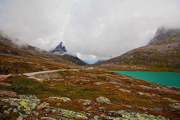 포토 JPG 해외이미지 나무 식물 구름 유럽 호수 바다 여행 자연 하늘 산 노르웨이 풍경 사람없음 물 여름 파란색 반사 평화 침묵 바위 언덕 지역 내추럴 스칸디나비아 전국 해외202004 해외포토 자연요소 계절 나라 컬러 컨셉 소리 돌_바위 생태계 파일형식 이미지허브