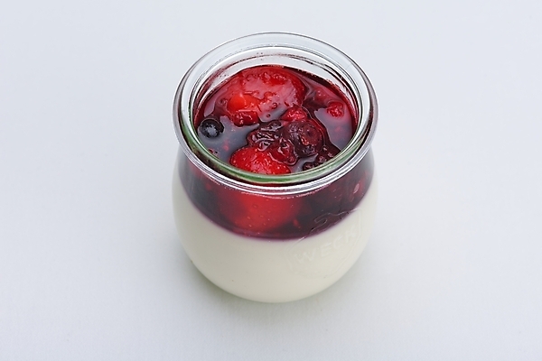 포토 JPG 해외이미지 실내 사람없음 한개 흰배경 푸딩 과일푸딩 해외202004 해외포토 1 백그라운드 디저트 내부 흰색 파일형식 이미지허브