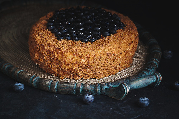 포토 JPG 해외이미지 접시 음식 백그라운드 컨셉 탁자 디저트 요리 사람없음 목재 장식 컵 갈색 케이크 얼음 검은색 어둠 빵집 수확 시골 축하 신선 원형 신용카드 생일 달콤 맛 정상 설탕 컵케이크 굽기 먹기 상쾌 블루베리 레시피 꿀 옛날 페스츄리 핸드메이드 해외202004 해외포토 자연요소 도형 나무 식기 기념일 감정 빵 컬러 가구 농업 과일 재료 모션 금융 상점 구이 파일형식 이미지허브