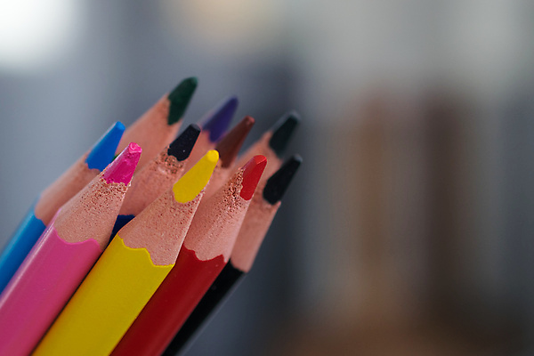 포토 JPG 해외이미지 교육 종이 무지개 학교 문구용품 미술 사람없음 목재 빨간색 초록색 파란색 컬러풀 사무실 연필 펜 노란색 공책 페인트 흰색 그리기 그룹 그림 크레파스 고립 해외202004 해외포토 자연요소 나무 컬러 비즈니스 재료 모션 문화예술 학용품 필기구 오브젝트 파일형식 이미지허브