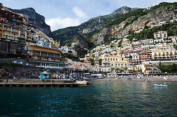 포토 JPG 해외이미지 유럽 바다 분홍색 여행 건축양식 하늘 휴가 휴식 산 주택 파노라마 풍경 사람없음 건물 초록색 물 여름 파란색 컬러풀 노란색 여행객 마을 맑음 이탈리아 도시 뜨거움 지중해 타운 나폴리 옛날 해외202004 해외포토 자연요소 건축물 계절 건축 나라 컬러 컨셉 날씨 촬영기법 사람 파일형식 이미지허브