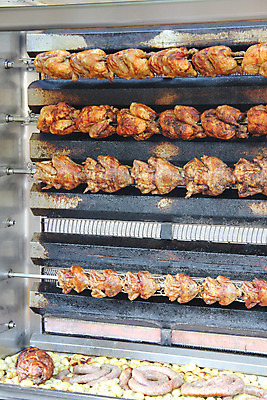 포토 JPG 해외이미지 음식 조류 따뜻함 육류 요리 사람없음 갈색 세일 상점 식사 치킨 프랑스 막대기 꼬치 시장 오븐 그릴 바비큐 굽기 소매 프랑스어 짠맛 프로방스 해외202004 해외포토 동물 문자 유럽 컬러 식재료 주방용품 가전제품 맛 구이 닭고기요리 파일형식 이미지허브
