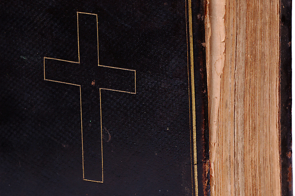 포토 JPG 해외이미지 교육 기독교 종교 안경 컨셉 텍스트 학교 유물 잉크 사람없음 책 단어 교회 성경 수확 골동품 흰색 기도 예수 역사 재산 황금 암호 가죽 성직자 읽기 증거 신성 양장본 고립 그런지 신앙심 썩음 중고 해외202004 해외포토 문자 전통 잡화 컬러 농업 종교용품 모션 금융 신_종교 파일형식 이미지허브