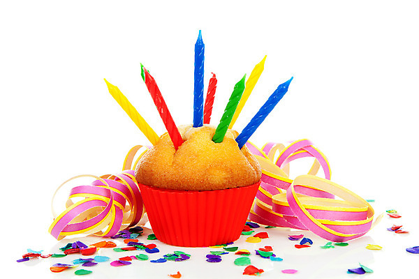 포토 JPG 해외이미지 음식 디저트 사탕 사람없음 장식 컬러풀 파티 케이크 희망 빵집 축하 대접 생일 컵케이크 먹기 꽃가루 고립 해외202004 해외포토 기념일 감정 컬러 컨셉 모션 이벤트 상점 가루 파일형식 이미지허브