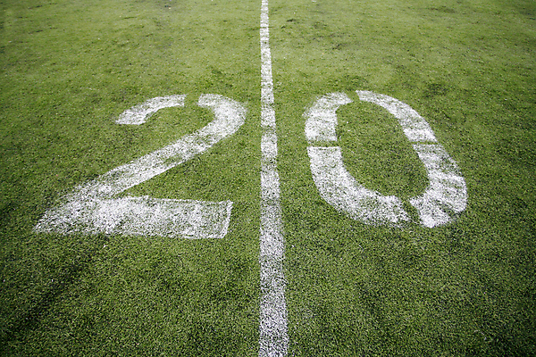 포토 JPG 해외이미지 선 스포츠 밭 잔디 사람없음 야외 세로 초록색 미식축구 축구 경기장 인공 카피스페이스 해외202004 해외포토 식물 컬러 농업 스포츠시설 구기 공백 파일형식 이미지허브