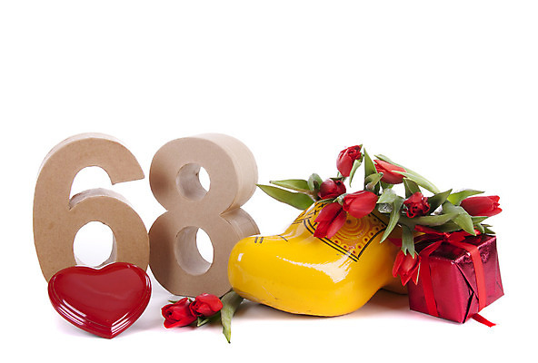 포토 JPG 해외이미지 모양 식물 기념일 꽃 행복 꽃다발 신발 컨셉 포장 기념 선물 이벤트 사람없음 목재 장식 빨간색 상자 숫자 파티 놀람 튤립 벚꽃 흰색 하트 축하 생일 네덜란드 흰배경 열정 패키지 판지 해외202004 해외포토 나무 문자 감정 유럽 컬러 백그라운드 재료 표정 파일형식 이미지허브