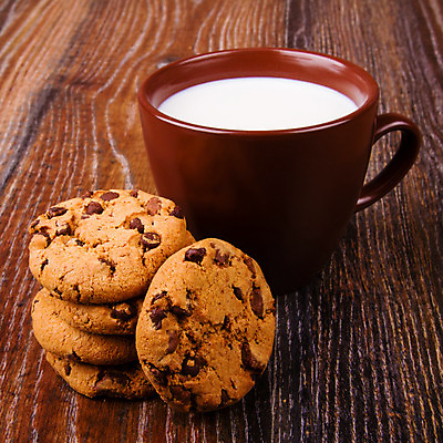 포토 JPG 해외이미지 접시 디자인 음료 음식 백그라운드 컨셉 지도 텍스트 유리 탁자 버튼 디저트 주택 함께함 사람없음 목재 쌓기 쿠키 우주 케이크 초콜릿 검은색 어둠 우유 성장 흰색 신선 그룹 달콤 아침식사 굽기 먹기 오브젝트 부드러움 덩어리 단백질 스타일 해외202004 해외포토 나무 식기 컬러 가구 재료 모션 재질 유제품 건물 식사 감각 맛 구이 영양소 파일형식 이미지허브