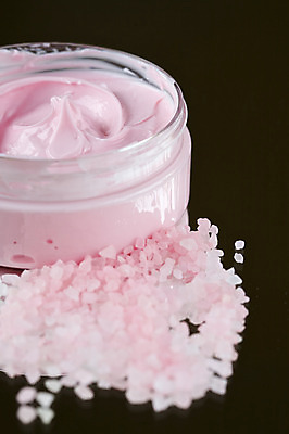 포토 JPG 해외이미지 분홍색 수영장 건강 사람없음 반사 스파 목욕 소중 크림 피부관리 돌봄 바디케어 해외202004 해외포토 컬러 컨셉 모션 뷰티 청결 파일형식 이미지허브