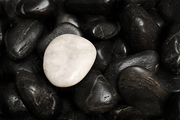 포토 JPG 해외이미지 1 선 컨셉 패턴 자연 성공 서기 사람없음 쌓기 검은색 스파 조약돌 흰색 원형 그룹 군중 매끈함 배열 개성 흙더미 내추럴 고립 오리지널 특별함 혼자 획기적 해외202004 해외포토 도형 컬러 무늬 모션 사람 흙 돌_바위 감각 생태계 파일형식 더미 이미지허브