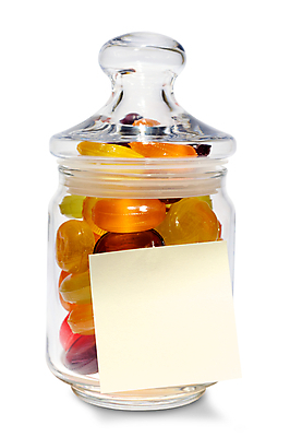 포토 JPG 해외이미지 종이 오렌지 유리 사탕 사람없음 빨간색 초록색 컬러풀 노란색 보라색 쪽지 뚜껑 흰색 항아리 달콤 맛 냄비 고립 해외202004 해외포토 컬러 컨셉 과일 재질 디저트 도자기 솥 파일형식 이미지허브