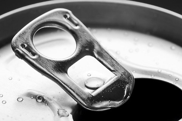 포토 JPG 해외이미지 음료 음식 백그라운드 패스트푸드 사람없음 물 빛 금속 재활용 추위 물방울 신선 바 오픈 액체 캔 닫기 달콤 맛 은색 폐기물 상품 정상 시원함 묘사 오브젝트 상쾌 콜라 부드러움 소다 알루미늄 철강 토닉 해로움 해외202004 해외포토 자연요소 감정 컬러 컨셉 모션 재질 감각 인스턴트 쓰레기 친환경 탄산음료 파일형식 이미지허브