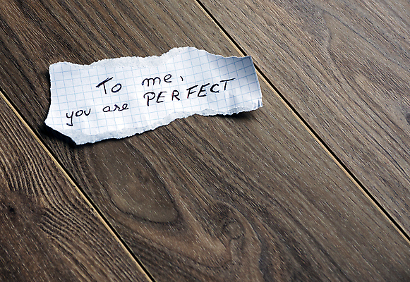 포토 JPG 해외이미지 손 디자인 커플 종이 어린이 백그라운드 컨셉 일러스트 텍스트 통신 벽지 성공 추상 바닥 사랑 미술 타이포그라피 사람없음 목재 컬러풀 디지털 사각형 흰색 표현 기록 메시지 질감 문서 긍정 타입 업그레이드 완벽 원고 카피스페이스 해외202004 해외포토 도형 나무 문자 감정 컬러 무늬 재료 관계 문화예술 사람 신체부위 공백 파일형식 이미지허브