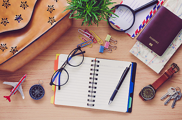 포토 JPG 해외이미지 안경 도로 여행 백그라운드 신발 컨셉 지도 인터넷 유리 탁자 호텔 휴가 사람없음 목재 스마트폰 펜 여행객 스크린 공책 장비 터치 원형 티켓 지갑 계획 무선전화기 손목시계 준비 복고 여권 예약 멀티미디어 옛날 원정 해외202004 해외포토 도형 나무 잡화 길 시계 가구 재료 장신구 교통시설 재질 숙소 문구용품 사람 핸드폰 스마트기기 필기구 전화기 파일형식 이미지허브