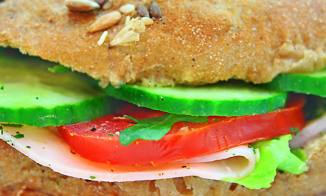 포토 JPG 해외이미지 음식 조각 백그라운드 다이어트 토마토 채소 오이 치즈 샌드위치 건강 육류 사람없음 초록색 식사 저녁식사 치킨 샐러드 소고기 흰색 신선 닫기 맛 폐기물 바게트 상추 큼 자르기 잠수함 밀 먹기 속도 햄 롤 칠면조 점심식사 고립 번 살라미 식품점 해로움 후보 해외202004 해외포토 빵 컬러 컨셉 식재료 모션 조류 유제품 곡류 상점 쓰레기 크기 닭고기요리 파일형식 이미지허브