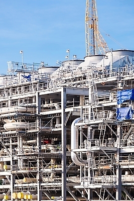 포토 JPG 해외이미지 식물 외관 산업 여행 비즈니스 공장 사람없음 환경 힘 에너지 컨테이너 상인 아래 무역 상업 탱크 연료 가스 튜브 닻 내추럴 조립 보일러 유조선 파이프라인 해외202004 해외포토 공업 방향 파이프_관 위치 파일형식 이미지허브