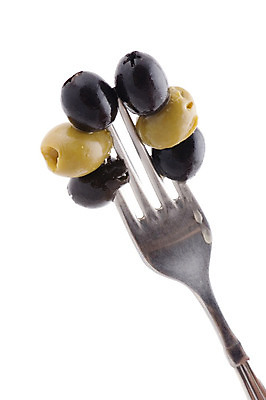 포토 JPG 해외이미지 음식 포크 다이어트 건강 사람없음 파티 식당 검은색 최고 시장 애피타이저 지중해 허브 올리브 레시피 성분 해외202004 해외포토 식물 식기 열매 바다 컬러 이벤트 상점 파일형식 이미지허브