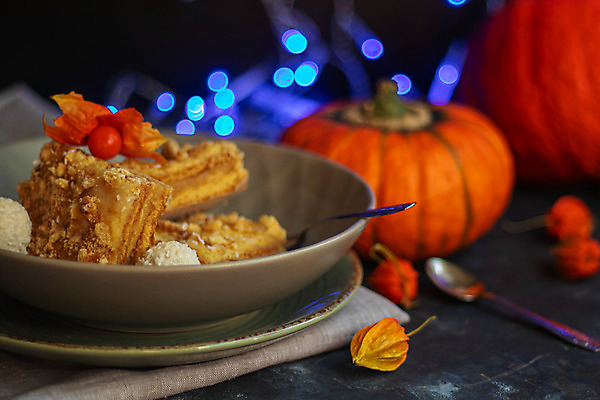 포토 JPG 해외이미지 계절 음식 잎 채소 오렌지 과일 호박 휴가 사람없음 장식 노란색 식사 할로윈 수확 가을 흰색 신선 박 추수감사절 스쿼시 10월 고립 해외202004 해외포토 식물 기독교 스포츠 컬러 농업 구기 날짜 파일형식 이미지허브