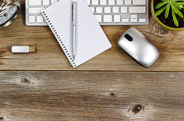 포토 JPG 해외이미지 식물 교육 종이 백그라운드 인터넷 비즈니스 모바일 문구용품 사람없음 컴퓨터 펜 키보드 책상 오브젝트 스테인레스 카피스페이스 해외202004 해외포토 가구 전자제품 필기구 공백 파일형식 이미지허브