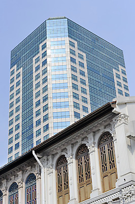 포토 JPG 해외이미지 전통 외관 창문 유리 하늘 새로움 사람없음 야외 건물 파란색 고층빌딩 옛날 해외202004 해외포토 건축물 컬러 컨셉 재질 빌딩 파일형식 이미지허브