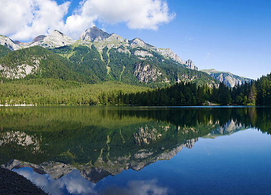 포토 JPG 해외이미지 나무 구름 호수 자연 하늘 산 파노라마 풍경 사람없음 초록색 물 여름 파란색 햇빛 반사 환경 계곡 맑음 침묵 이탈리아 트래킹 거울 숲 알프스 암초 절정 터키석 해외202004 해외포토 자연요소 식물 계절 유럽 컬러 레저 날씨 촬영기법 태양 소리 보석 생태계 파일형식 이미지허브