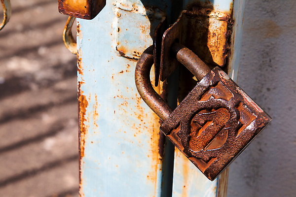 포토 JPG 해외이미지 모양 디자인 백그라운드 건축양식 열쇠 출입구 주택 자물쇠 경비 안전 사람없음 목재 갈색 문 금속 수확 골동품 오픈 고리 닫기 보호 비밀 철 사인 부식 질감 복고 잠금 보안 대문 볼트 열쇠구멍 그런지 사생활 옛날 철강 해외202004 해외포토 나무 건축 컬러 컨셉 농업 재료 모션 재질 건물 공구 파일형식 이미지허브